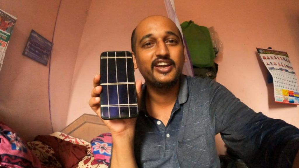 Changing The Battery Of A Mobile Phone