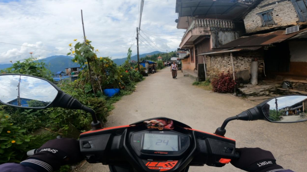 Morning Time Travel on Naudanda Kaski