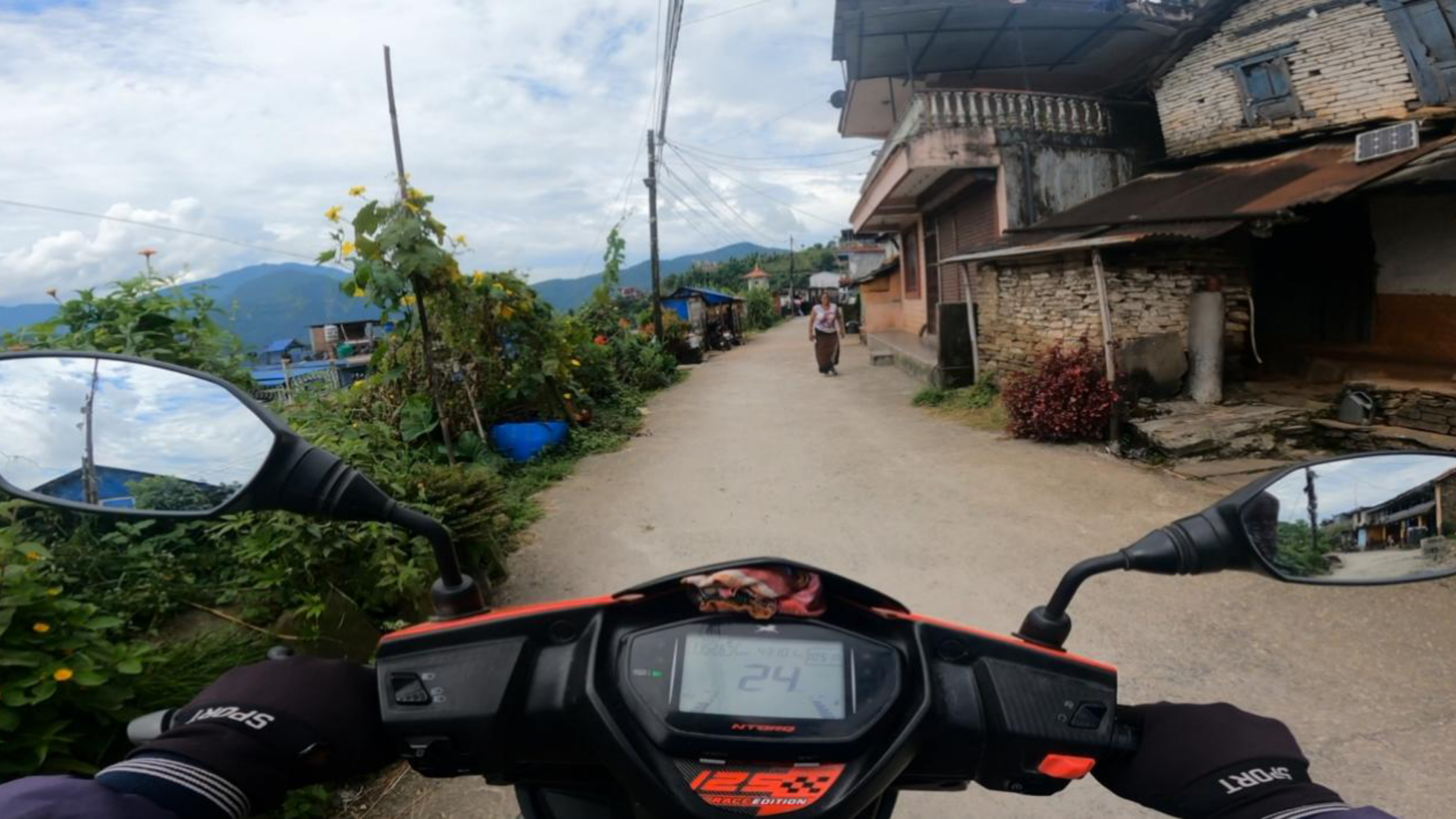 Morning Time Travel on Naudanda Kaski