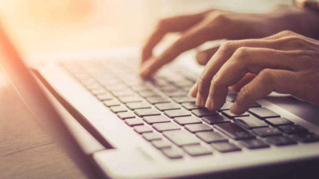 Why Nepali People Leave Government And Starting Blogging In Nepal