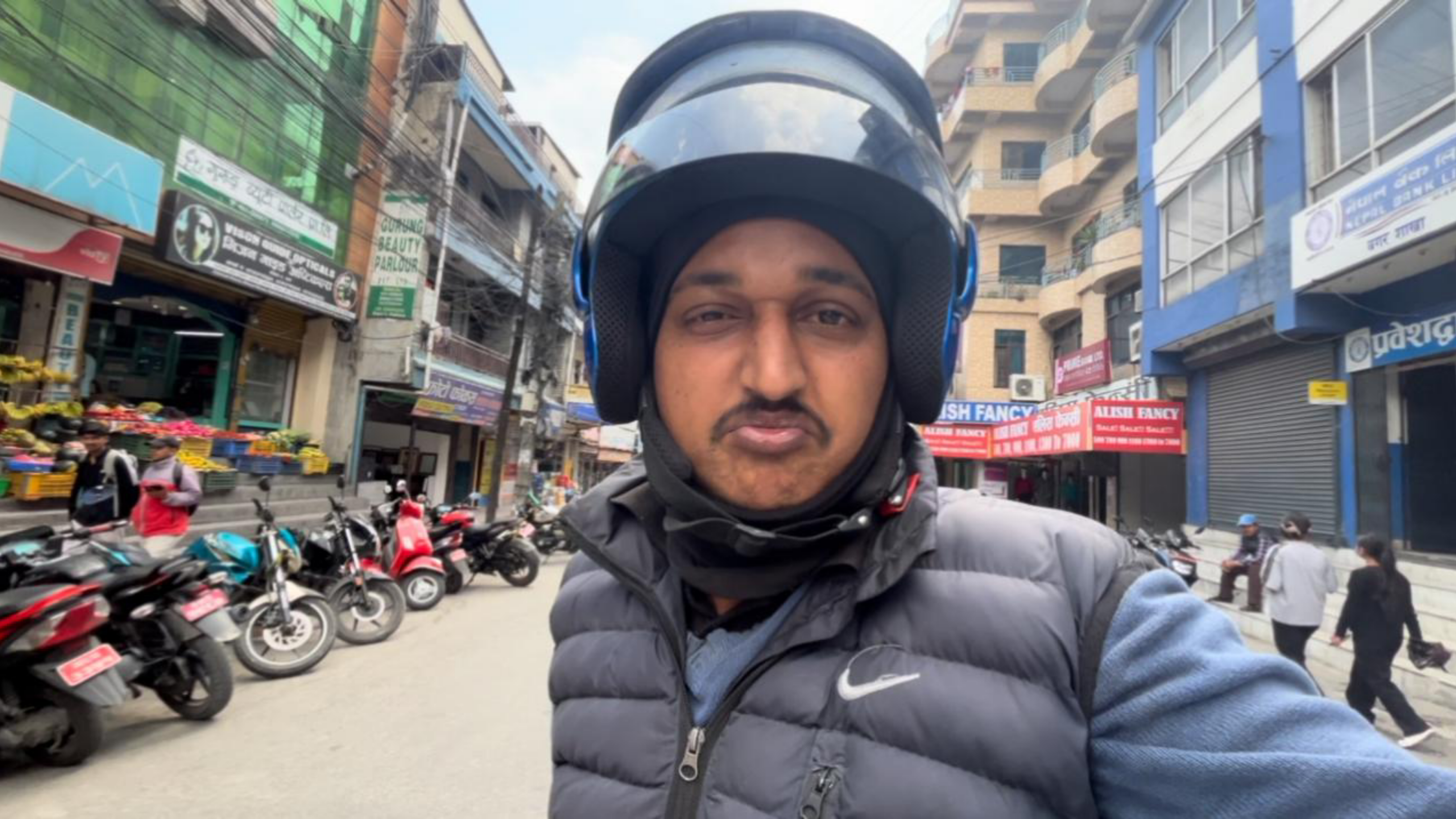 Too Many People In Nepal Bank Limited In Bagar Branch In Pokhara In 2025