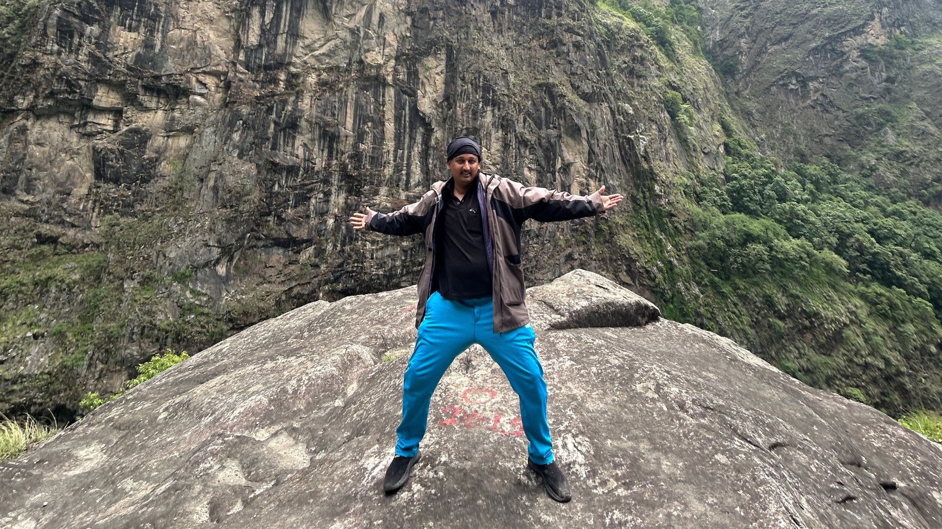 I Really Like This Rocky Hills In Manang