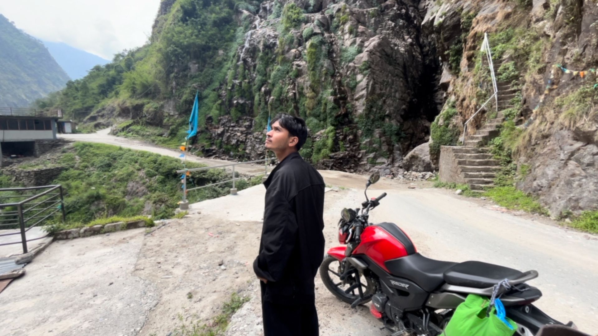 Bimal Thapa See A Heavy Rocky Mountains In Octopus Waterfall In Manang