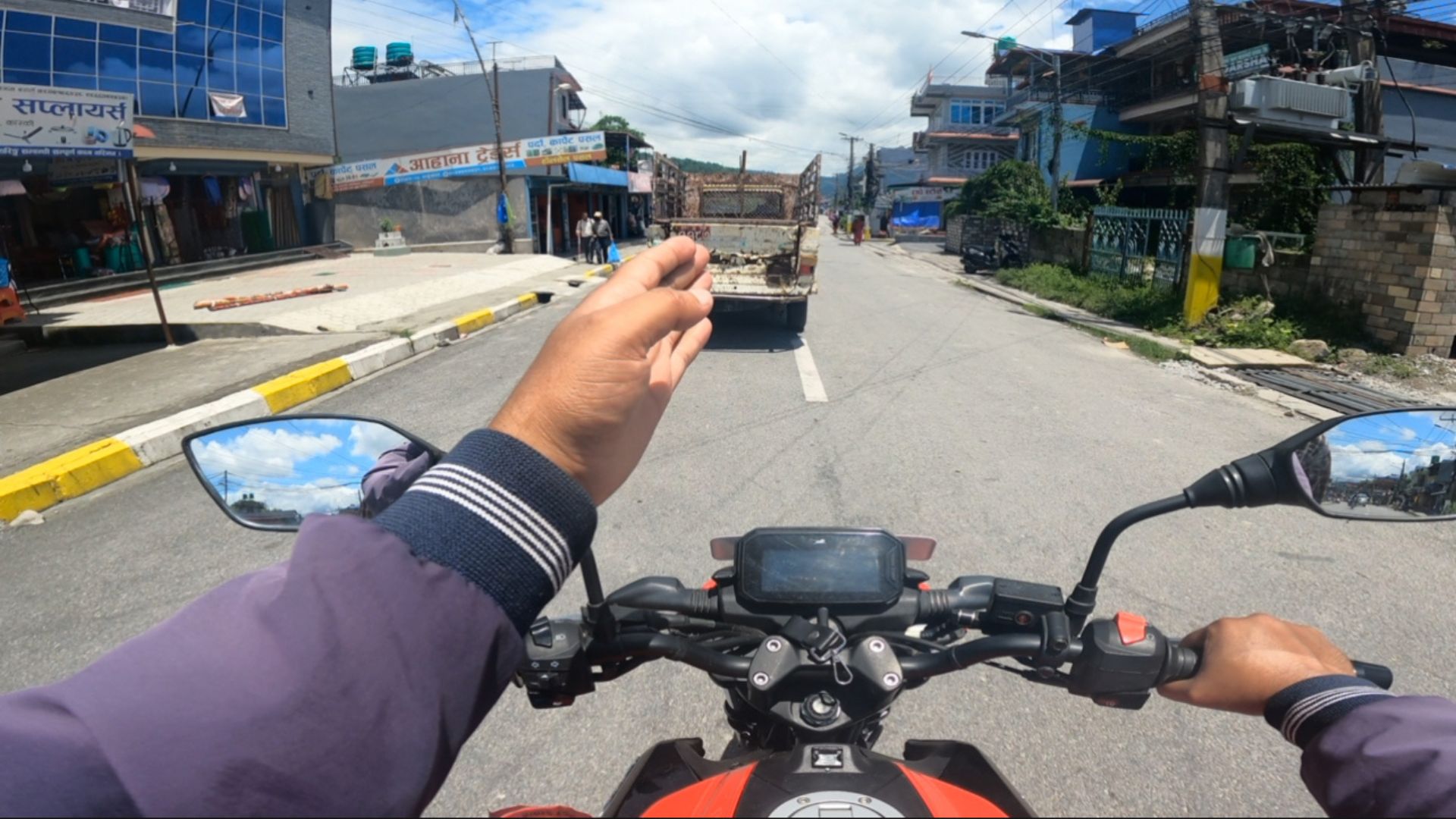 What Kind Of Crappy Vehicle Do People Drive In Nepal