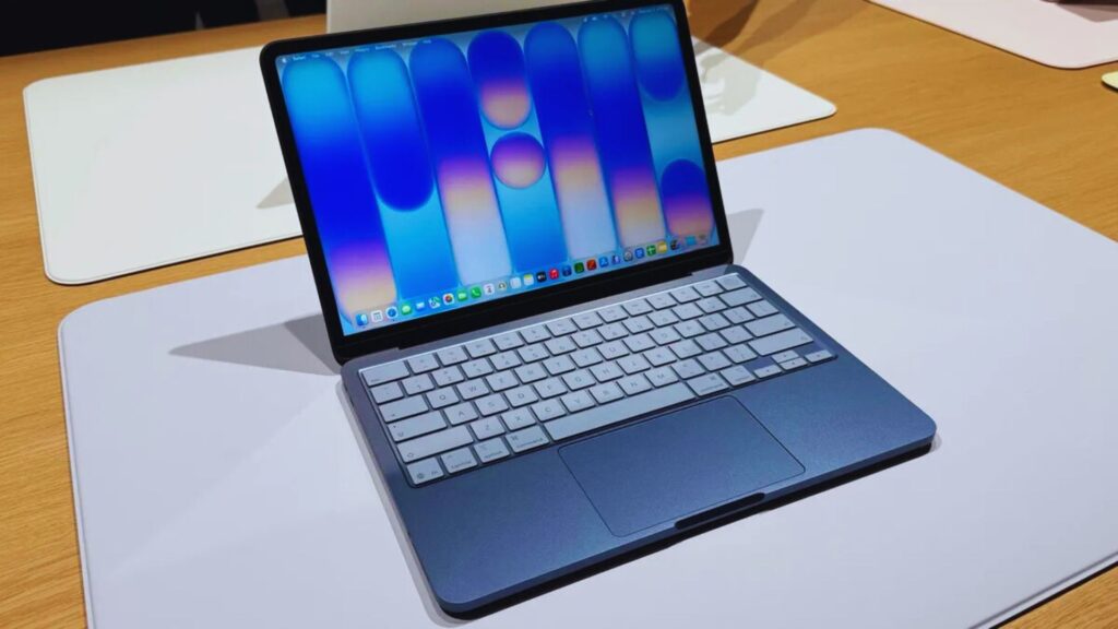 Apple Launch Macbook Neo Price